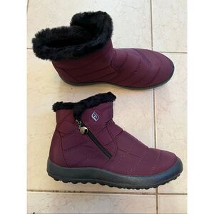 Wine Burgundy Black Faux Fur Lined Winter Snow Side Zip Boots Size 8